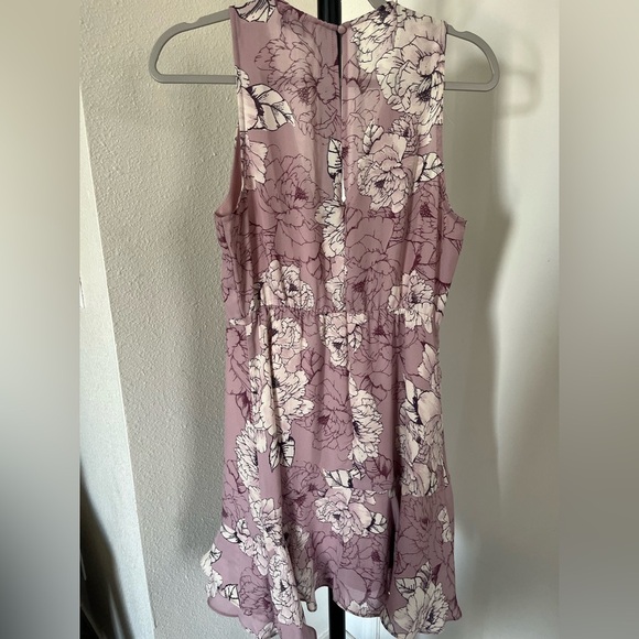 Dress Forum Lavender Sleeveless V-neck Wrap Dress - Picture 4 of 5